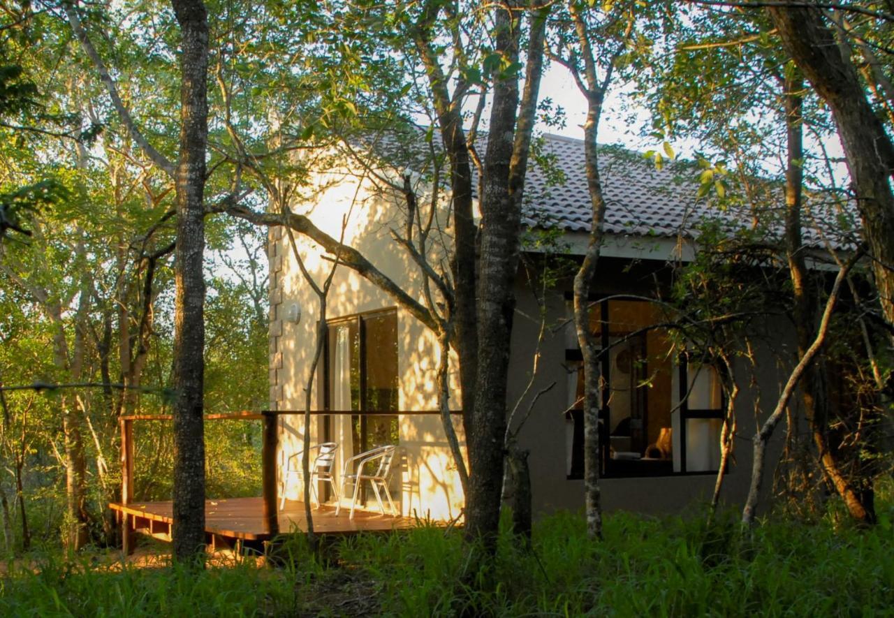Umkhumbi Lodge Hluhluwe Εξωτερικό φωτογραφία