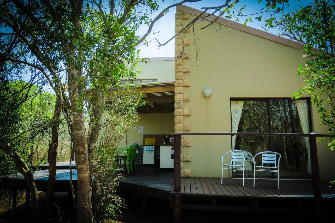 Umkhumbi Lodge Hluhluwe Εξωτερικό φωτογραφία
