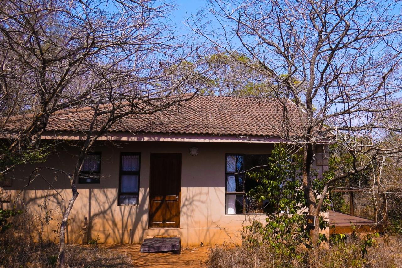 Umkhumbi Lodge Hluhluwe Εξωτερικό φωτογραφία